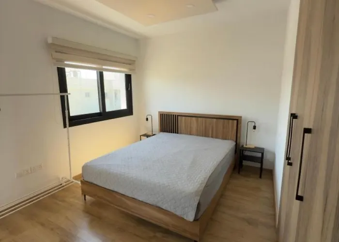 Stylish 2 Bedroom In *