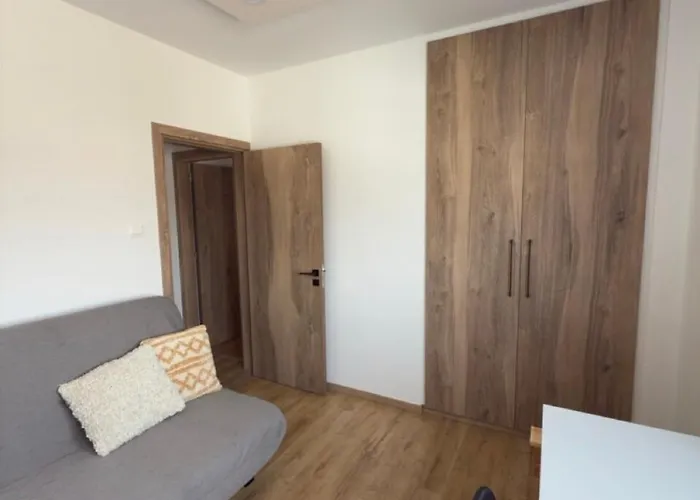Stylish 2 Bedroom In Appartamento